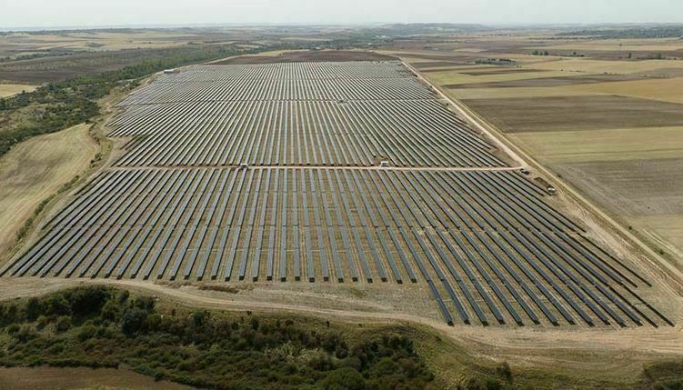 Rwe: Startet Bau seines ersten Solarparks in Italien
